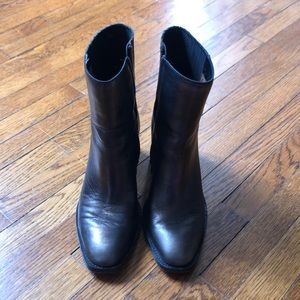 Frye Pia Chelsea Short Leather Boots in Bronze 9.5